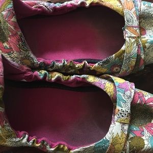 Keen Shoes - Keen 8.5 ballet flats - ADORABLE! Keen Shoes - Keen 8.5 ballet flats - ADORABLE!
